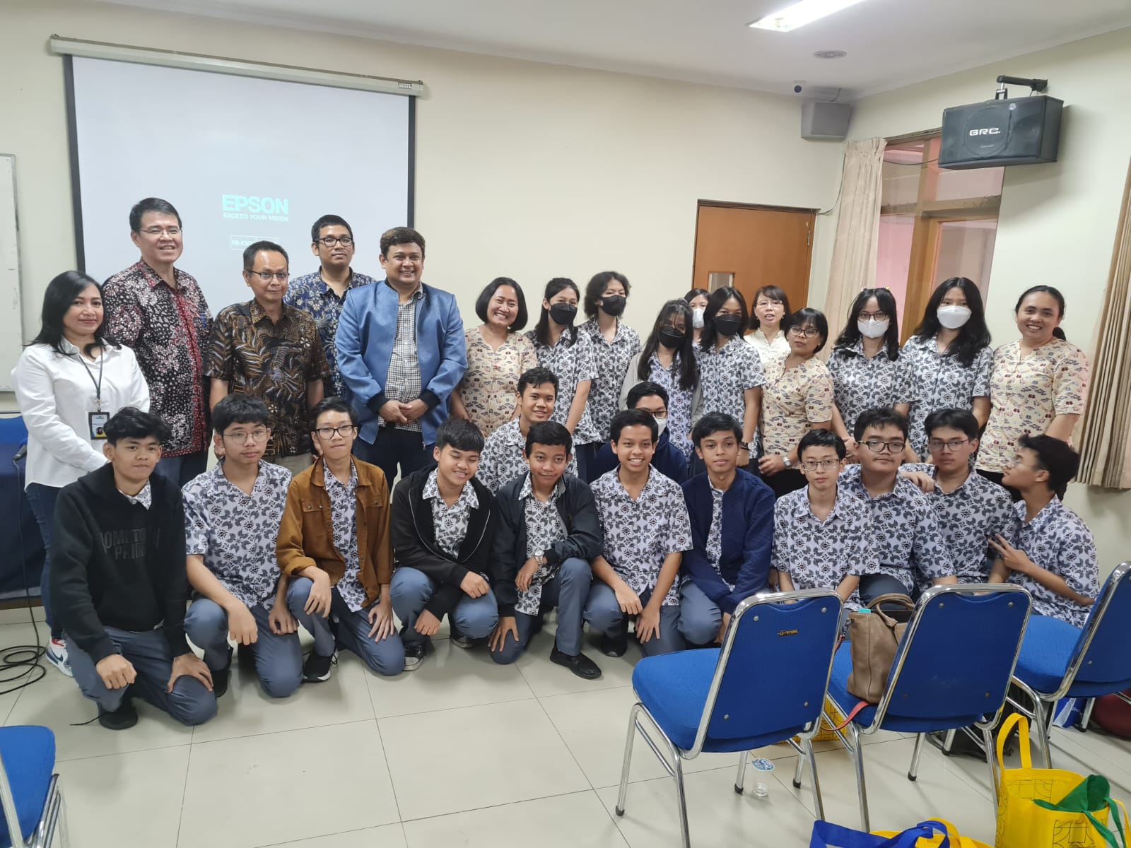 WhatsApp-Image-2023-11-10-at-8.04.57-PM